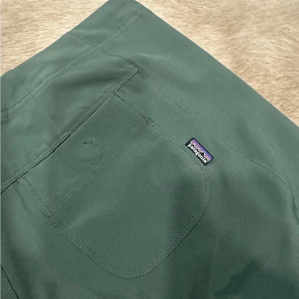 Patagonia All Out Capri Women's Sz 6 Olive Green Hiking Outdoor Stretch NWT - Picture 4 of 5